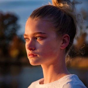 Meet your Posher, Avarey